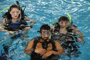 Student scuba divers